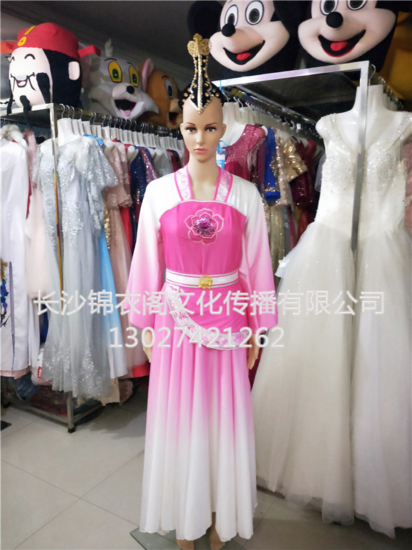 定制的藝術(shù)生考級(jí)服裝