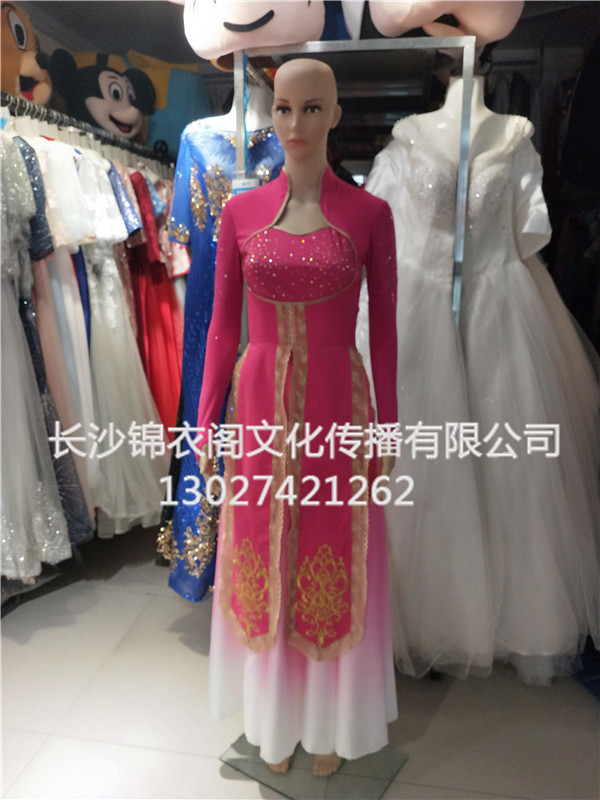 定制的藝術(shù)生考級(jí)服裝